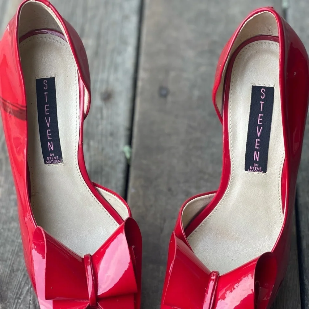 Steve Madden red bow heels